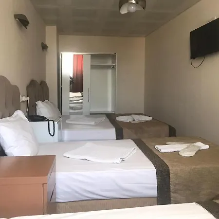 Sultanahmet Milan Hotel&spa מלון 3*